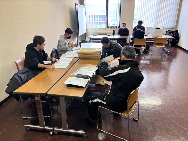 役員、農協、普及センターが施肥面談に対応