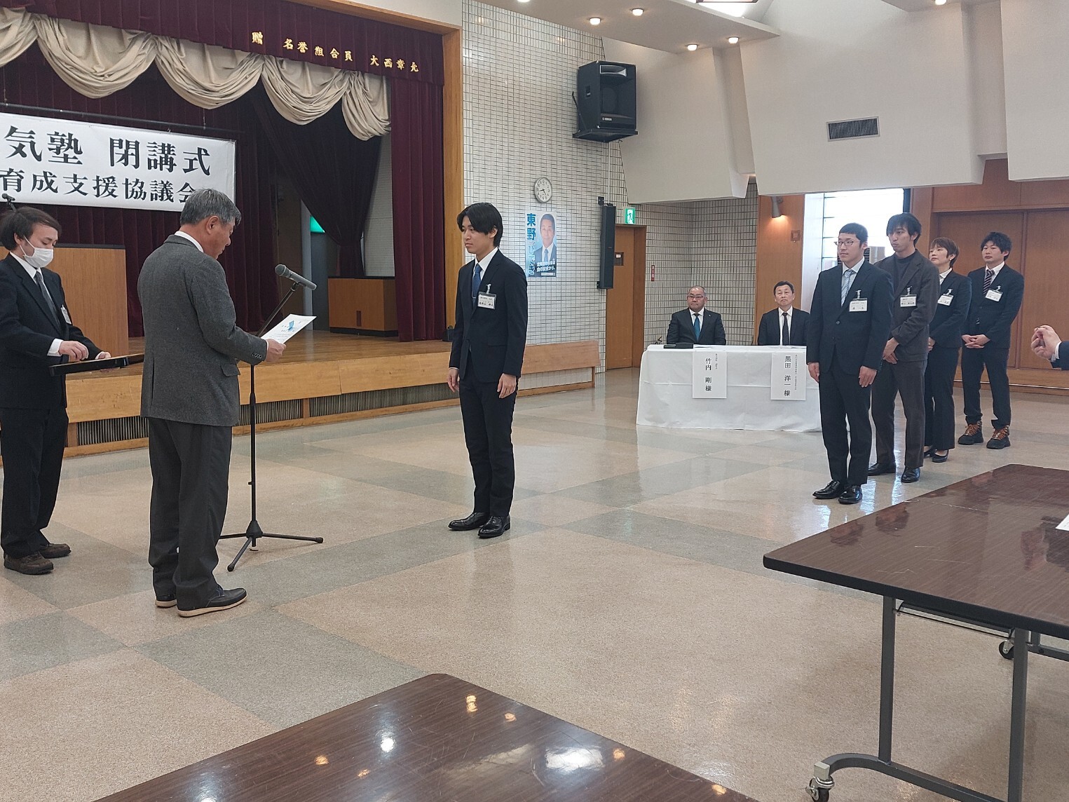 写真4　卒業証書授与の様子