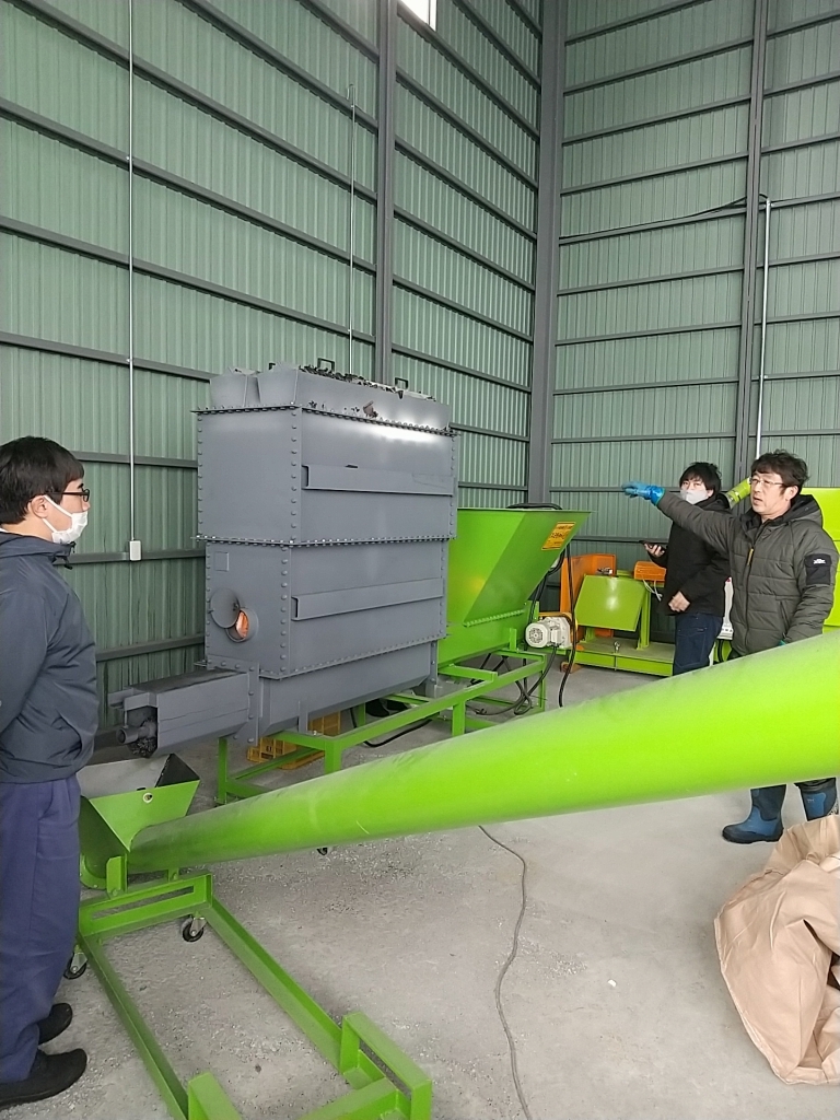 写真5　もみ殻燃焼機